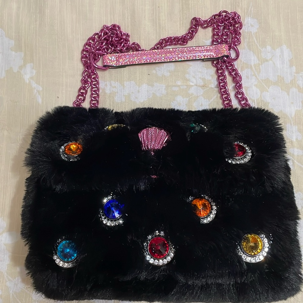 Excellent soft fur Kurt Geiger cross body